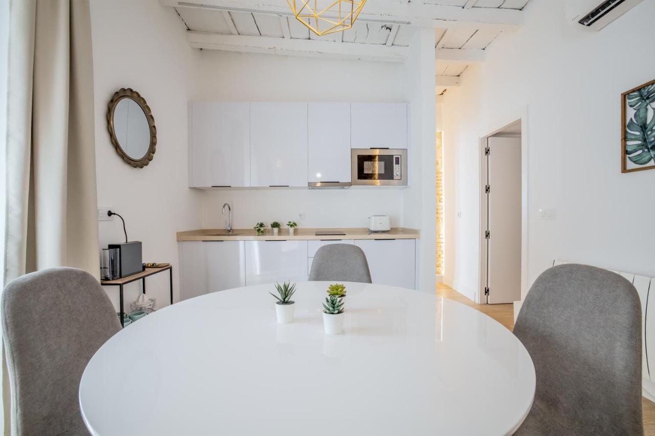 Victoria Suites Apartments กอร์โดบา ภายนอก รูปภาพ