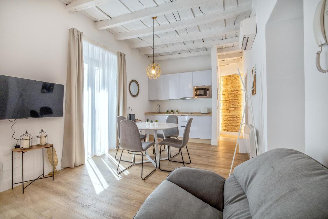 Victoria Suites Apartments กอร์โดบา ภายนอก รูปภาพ