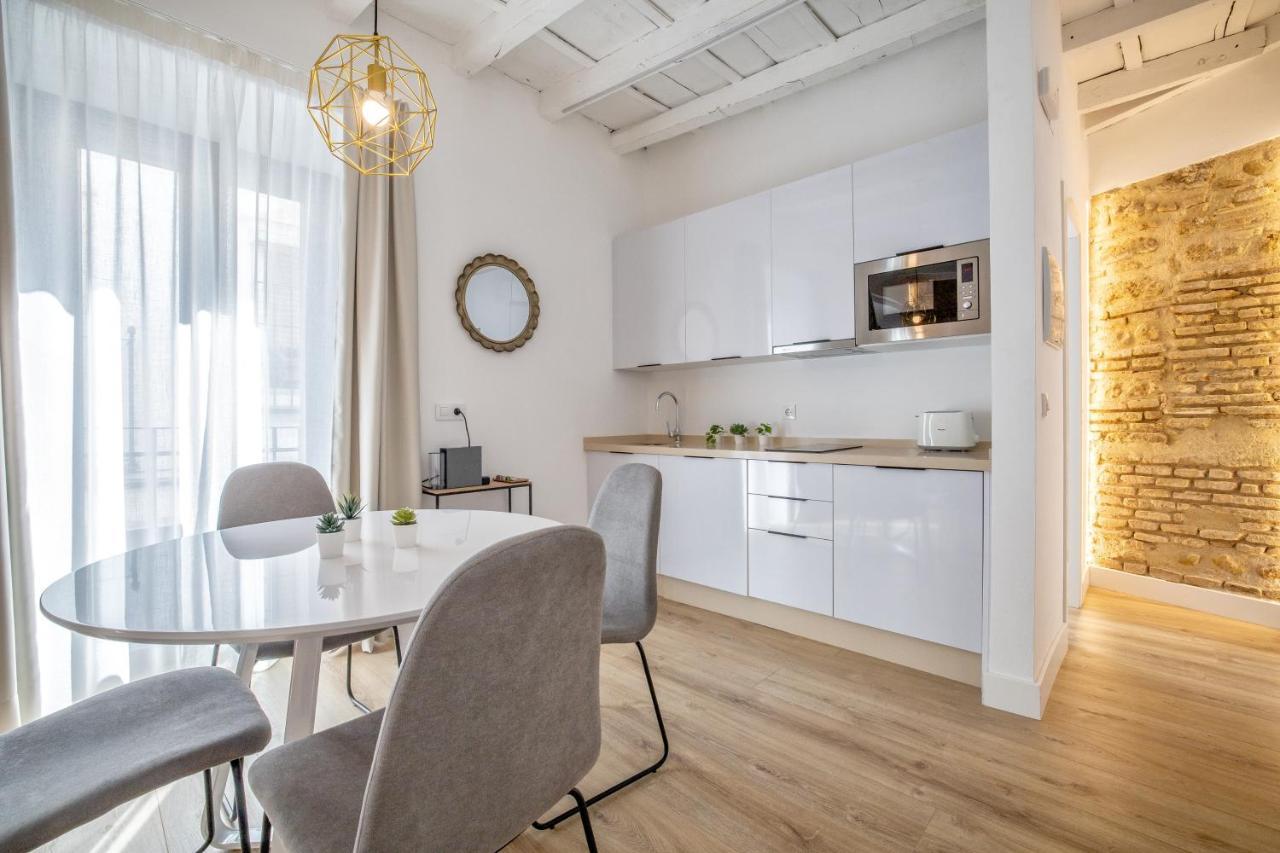Victoria Suites Apartments กอร์โดบา ภายนอก รูปภาพ